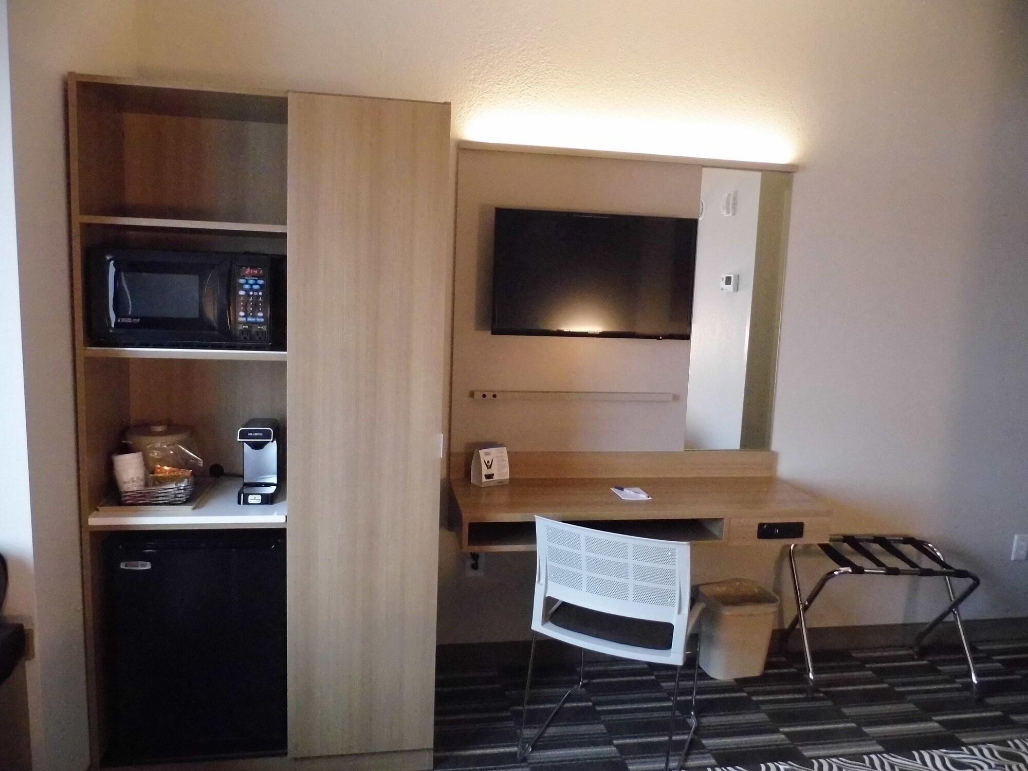 Microtel Inn & Suites By Wyndham Vernal/Naples Εξωτερικό φωτογραφία